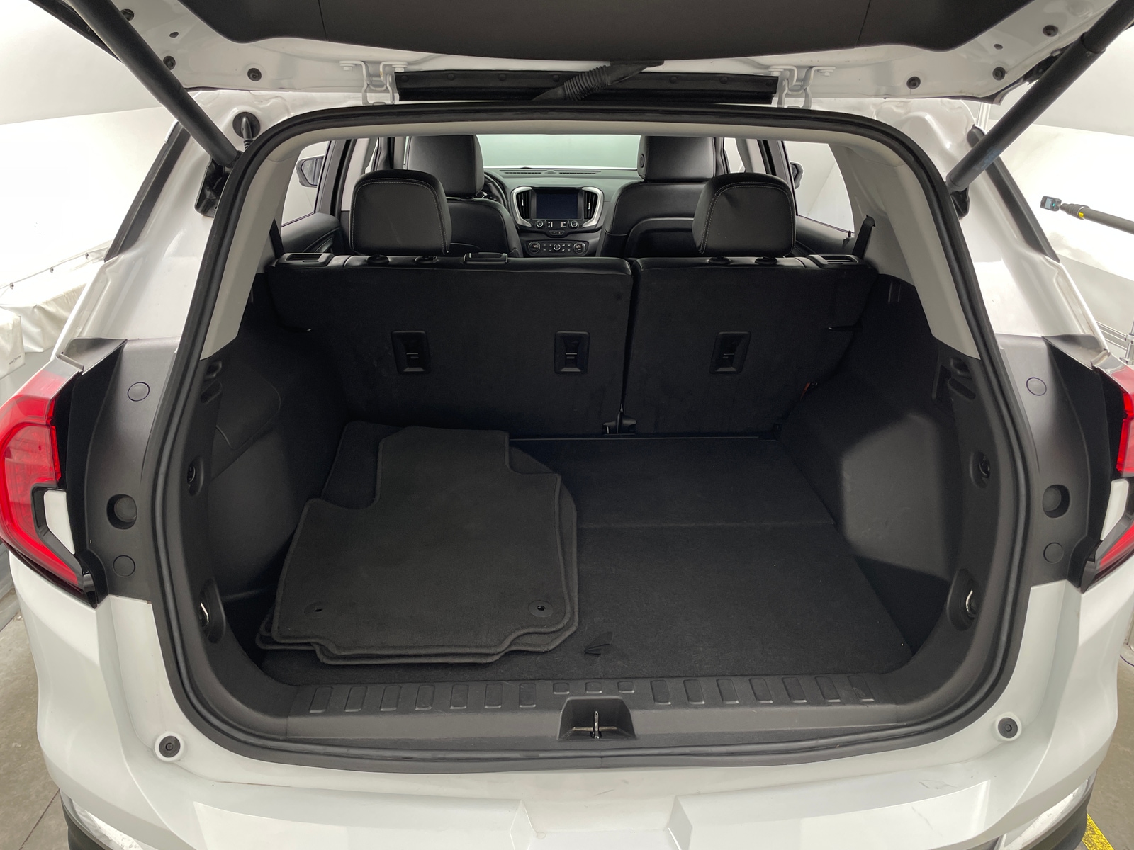 Thumbnail: 2024 GMC Terrain - 6