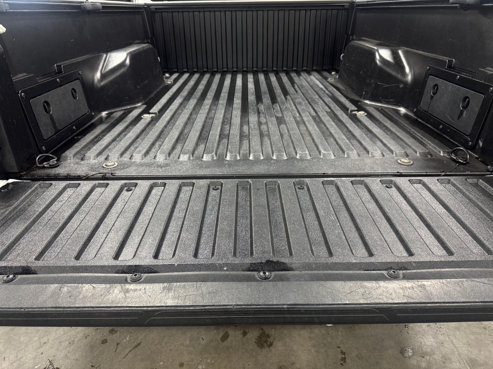 Thumbnail: 2015 Toyota Tacoma - 7