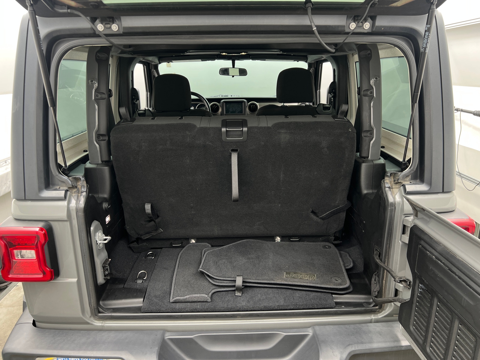Thumbnail: 2019 Jeep Wrangler - 7