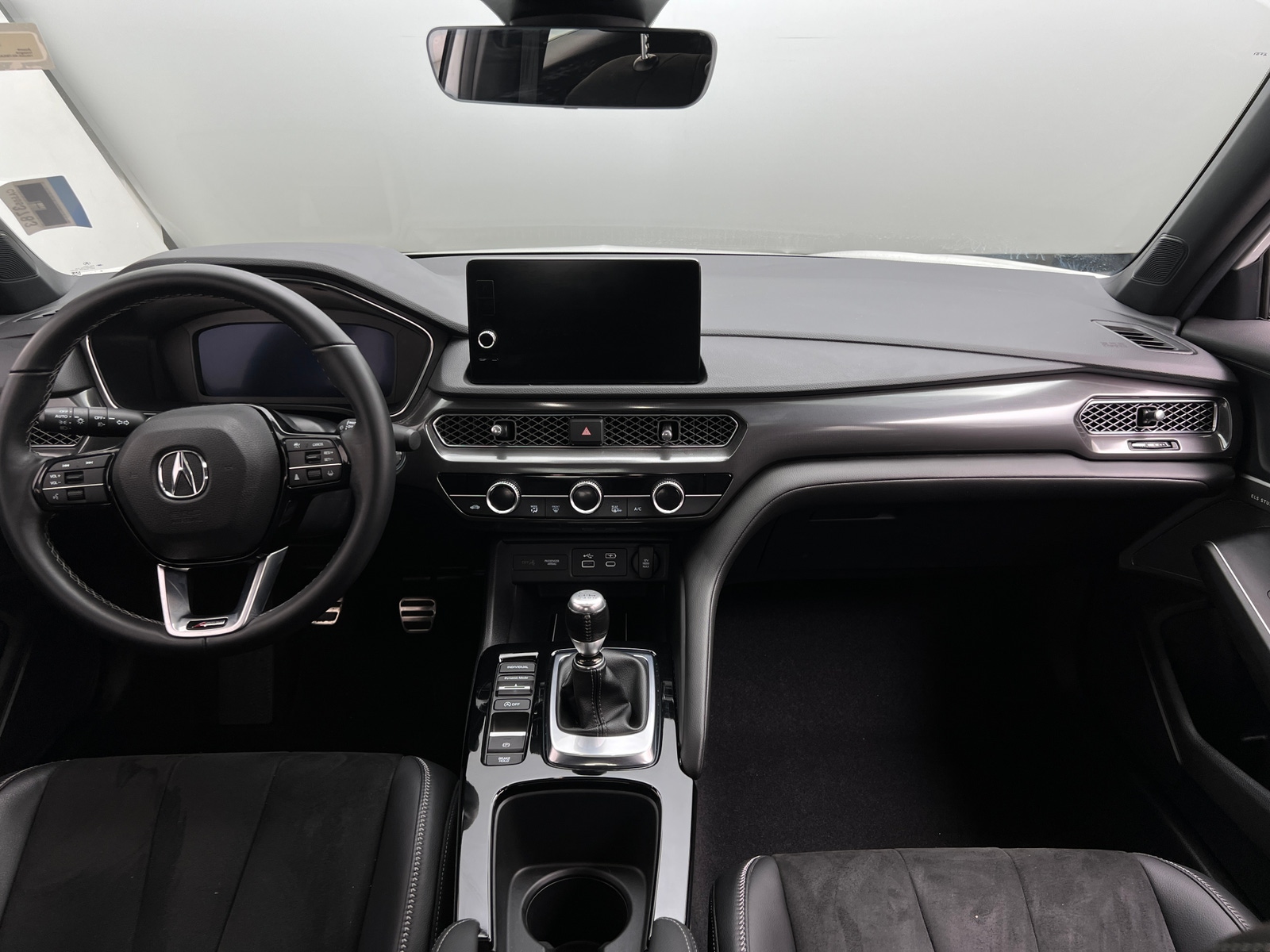 Thumbnail: 2025 Acura Integra - 2