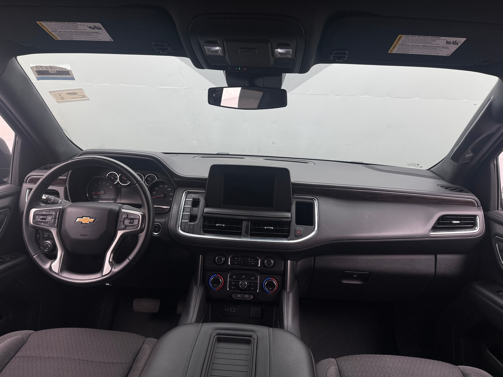 Thumbnail: 2023 Chevrolet Tahoe - 3