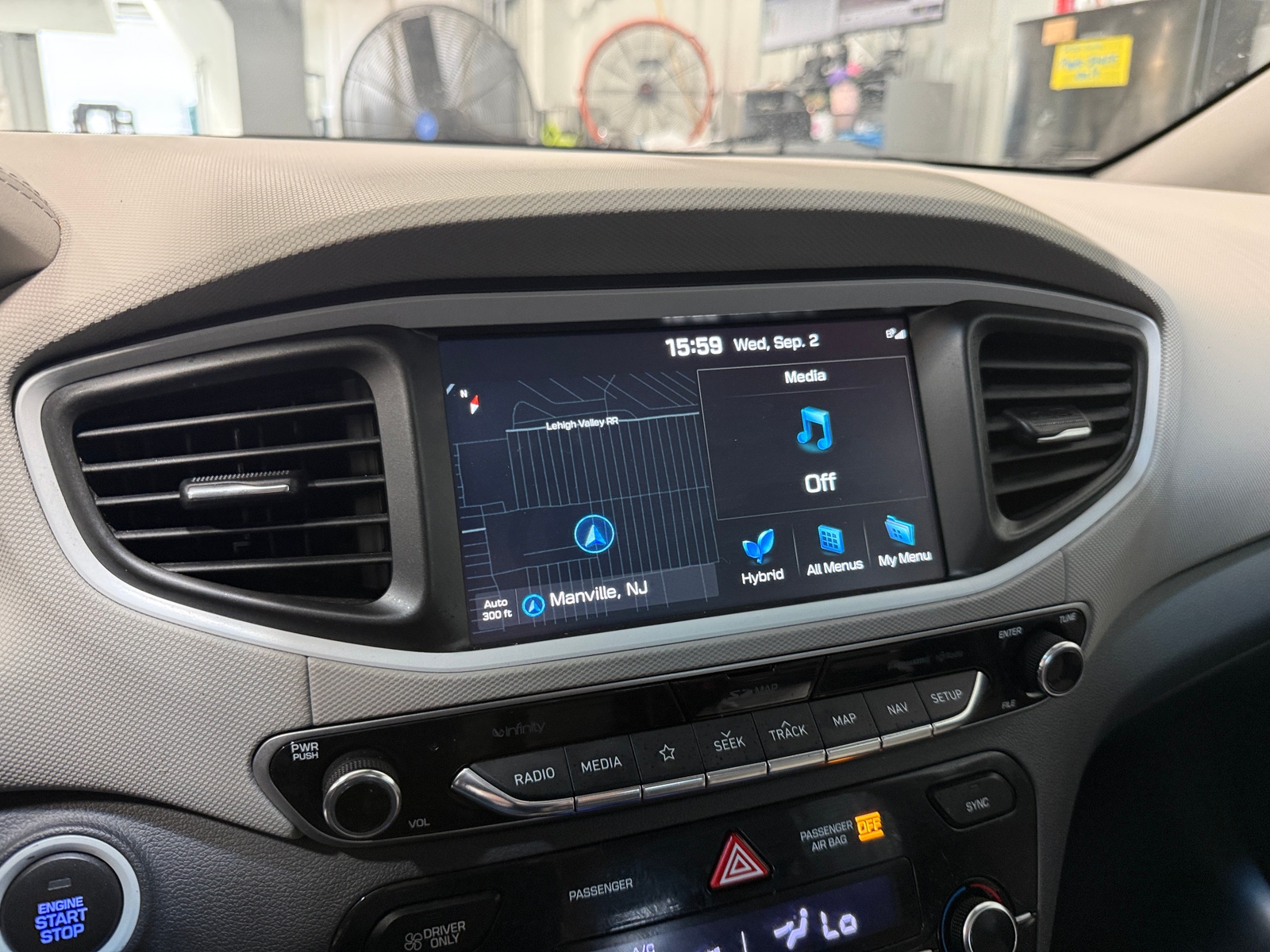Thumbnail: 2019 Hyundai Ioniq - 3