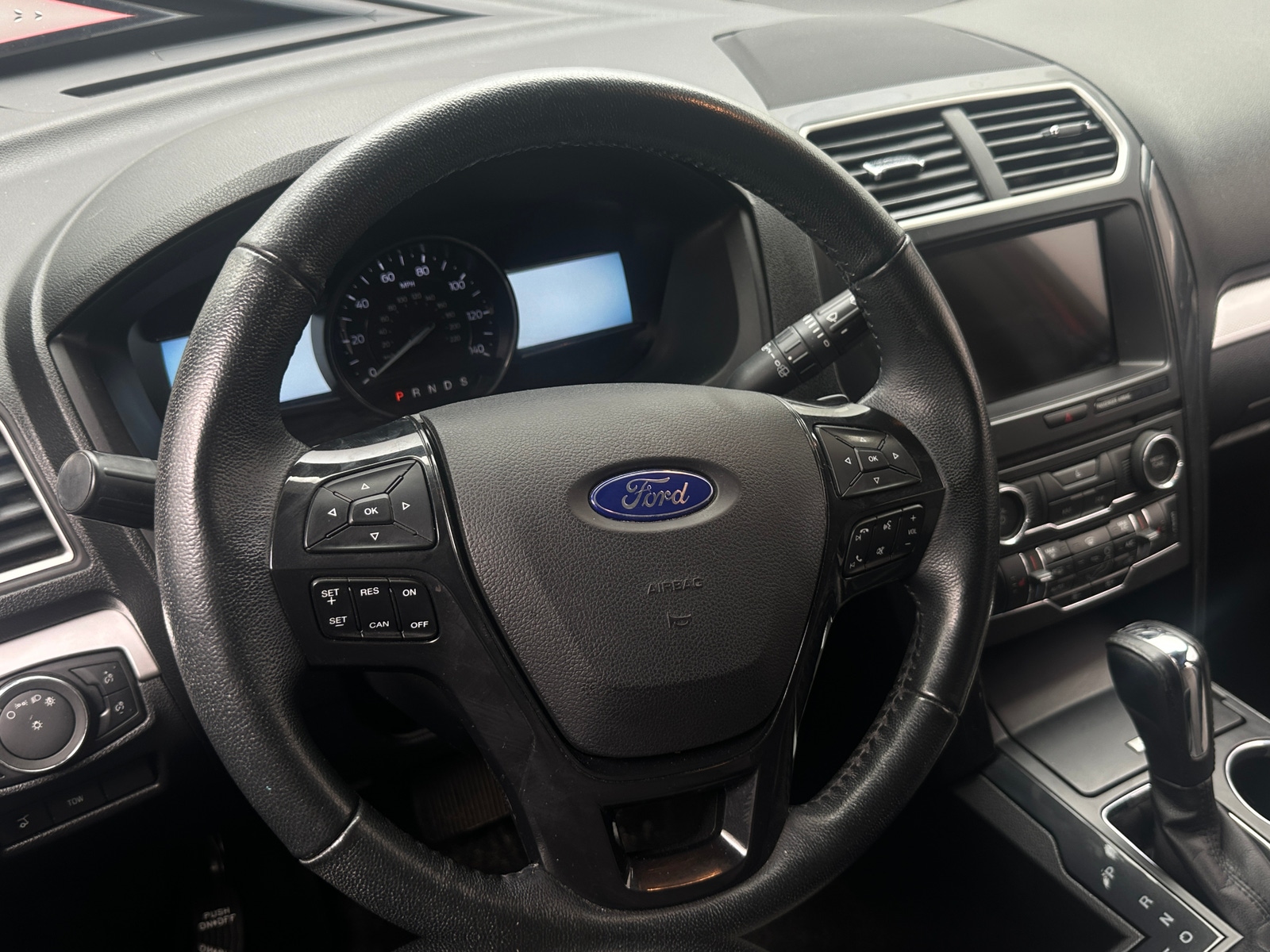 Thumbnail: 2017 Ford Explorer - 5