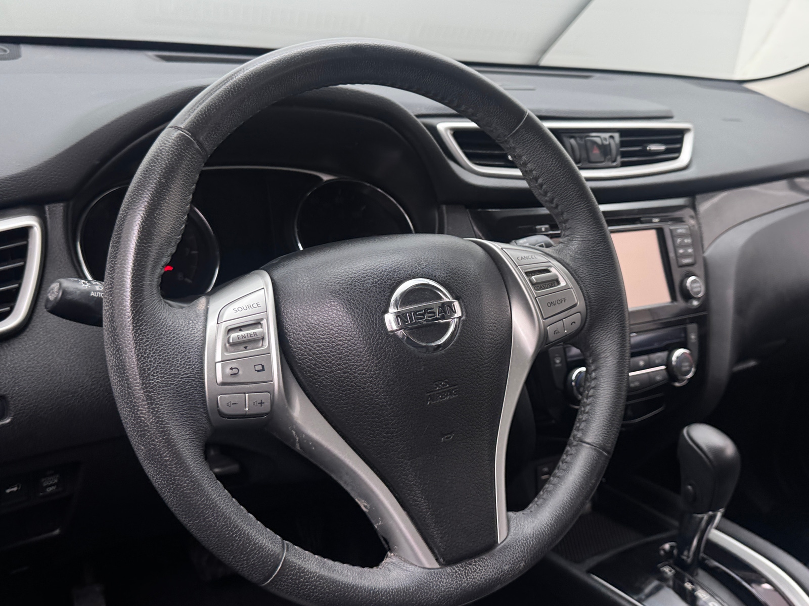 Thumbnail: 2015 Nissan Rogue - 4