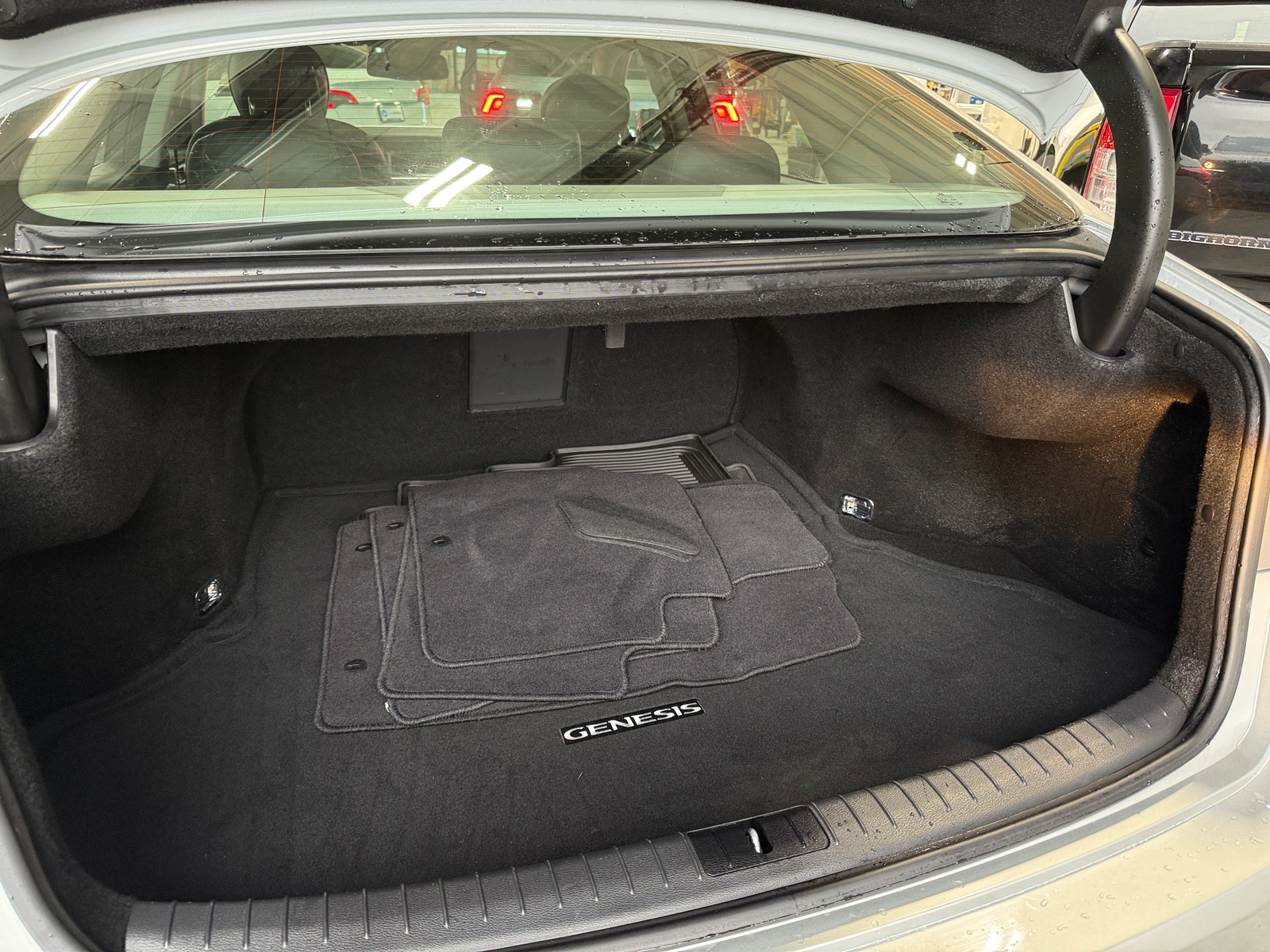 Thumbnail: 2016 Hyundai Genesis - 6
