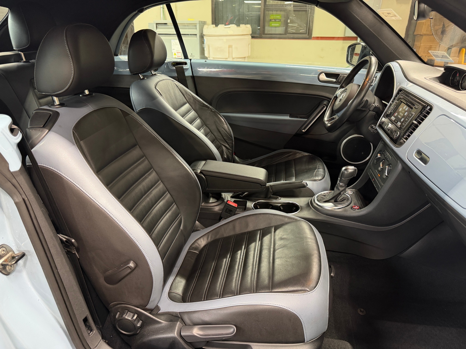 Thumbnail: 2013 Volkswagen Beetle - 2