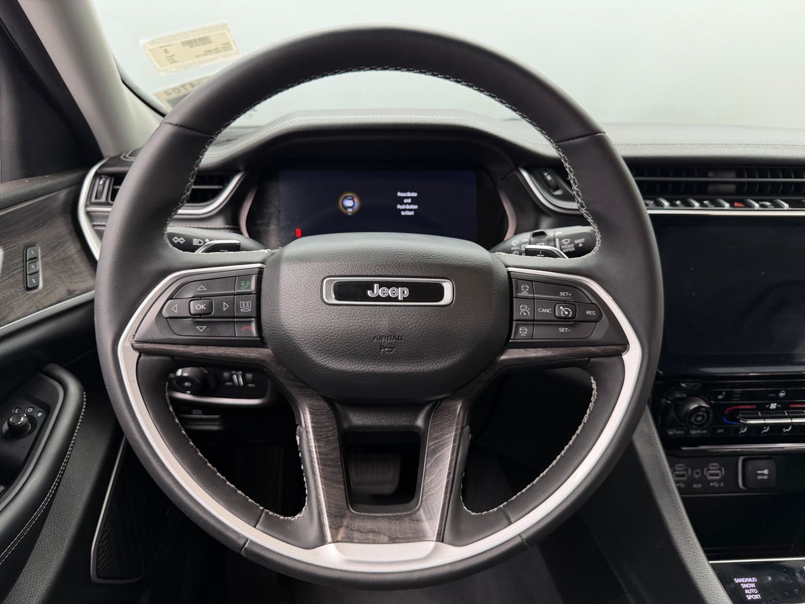 Thumbnail: 2023 Jeep Grand Cherokee - 4