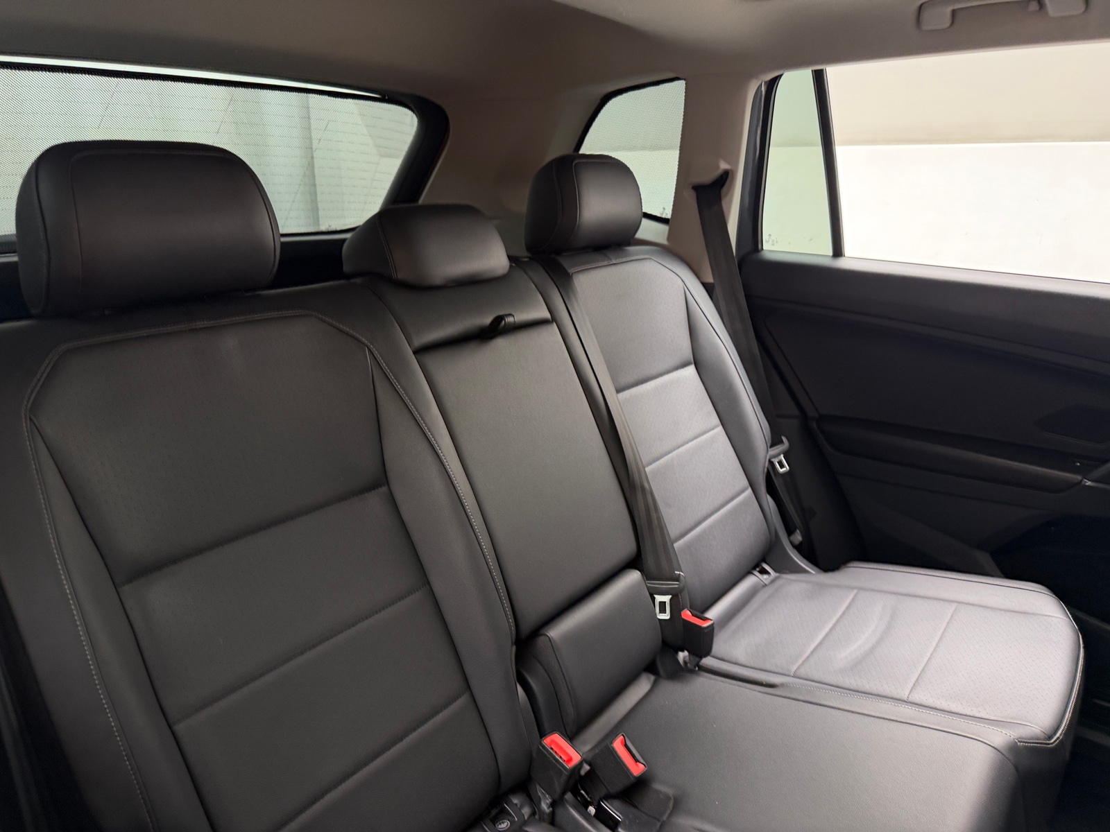 Thumbnail: 2018 Volkswagen Tiguan - 5