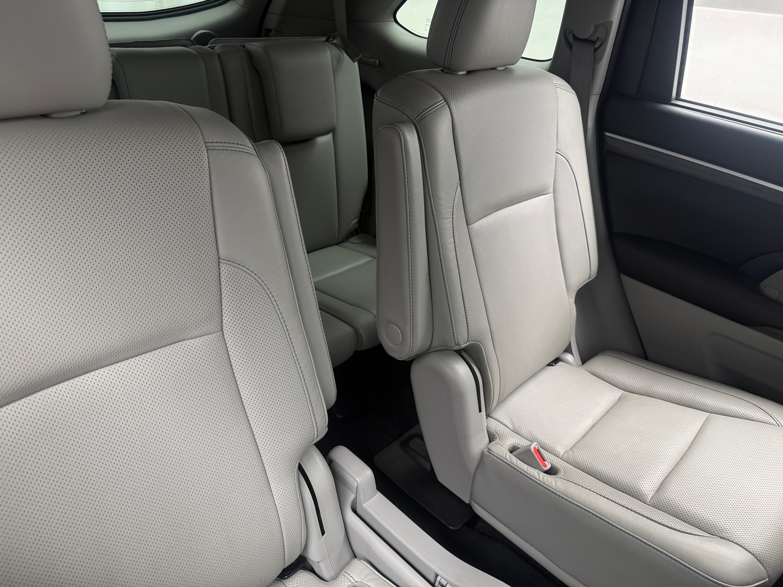 Thumbnail: 2019 Toyota Highlander - 5