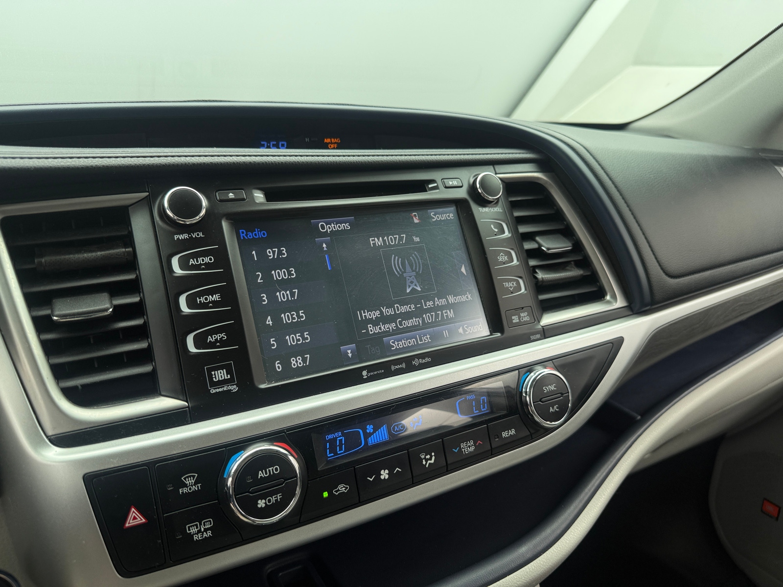 Thumbnail: 2019 Toyota Highlander - 3