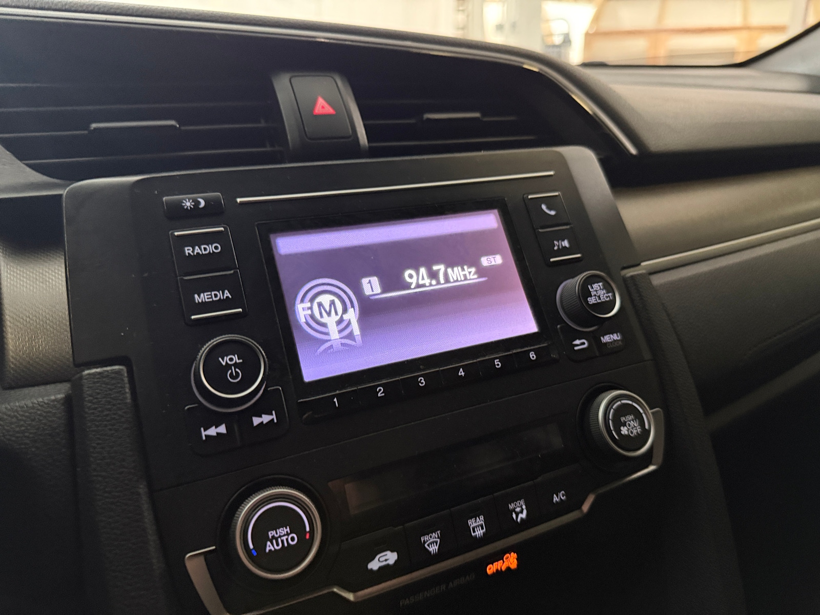 Thumbnail: 2019 Honda Civic - 3