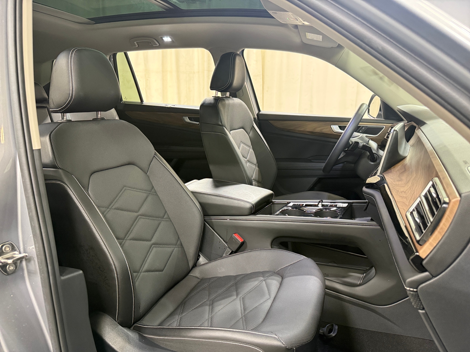 Thumbnail: 2024 Volkswagen Atlas - 2