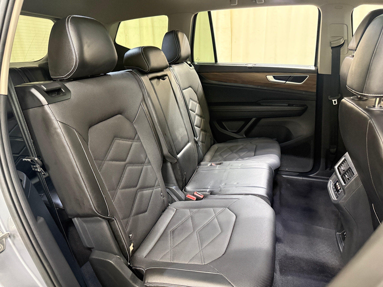 Thumbnail: 2024 Volkswagen Atlas - 6