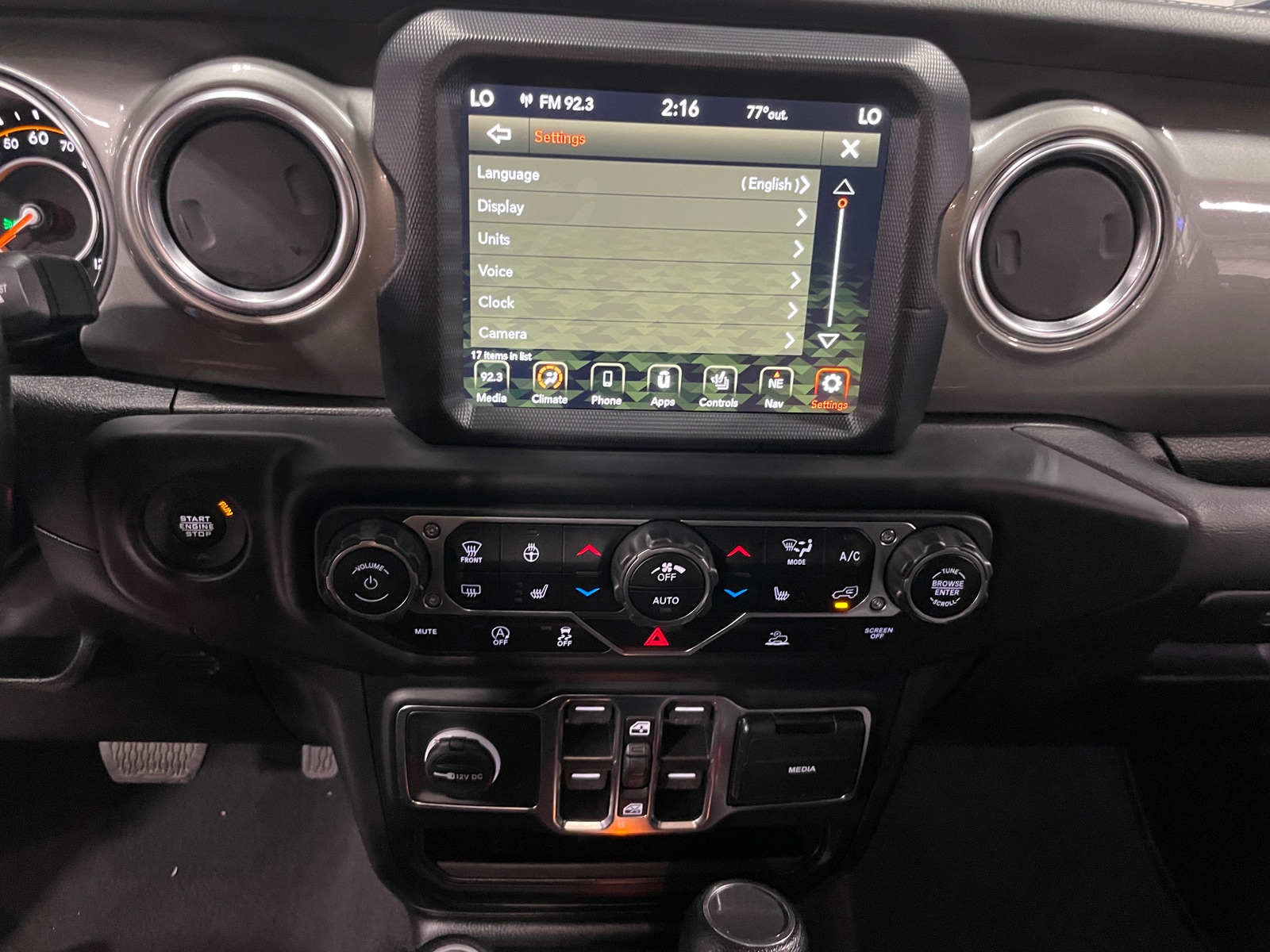 Thumbnail: 2023 Jeep Gladiator - 4