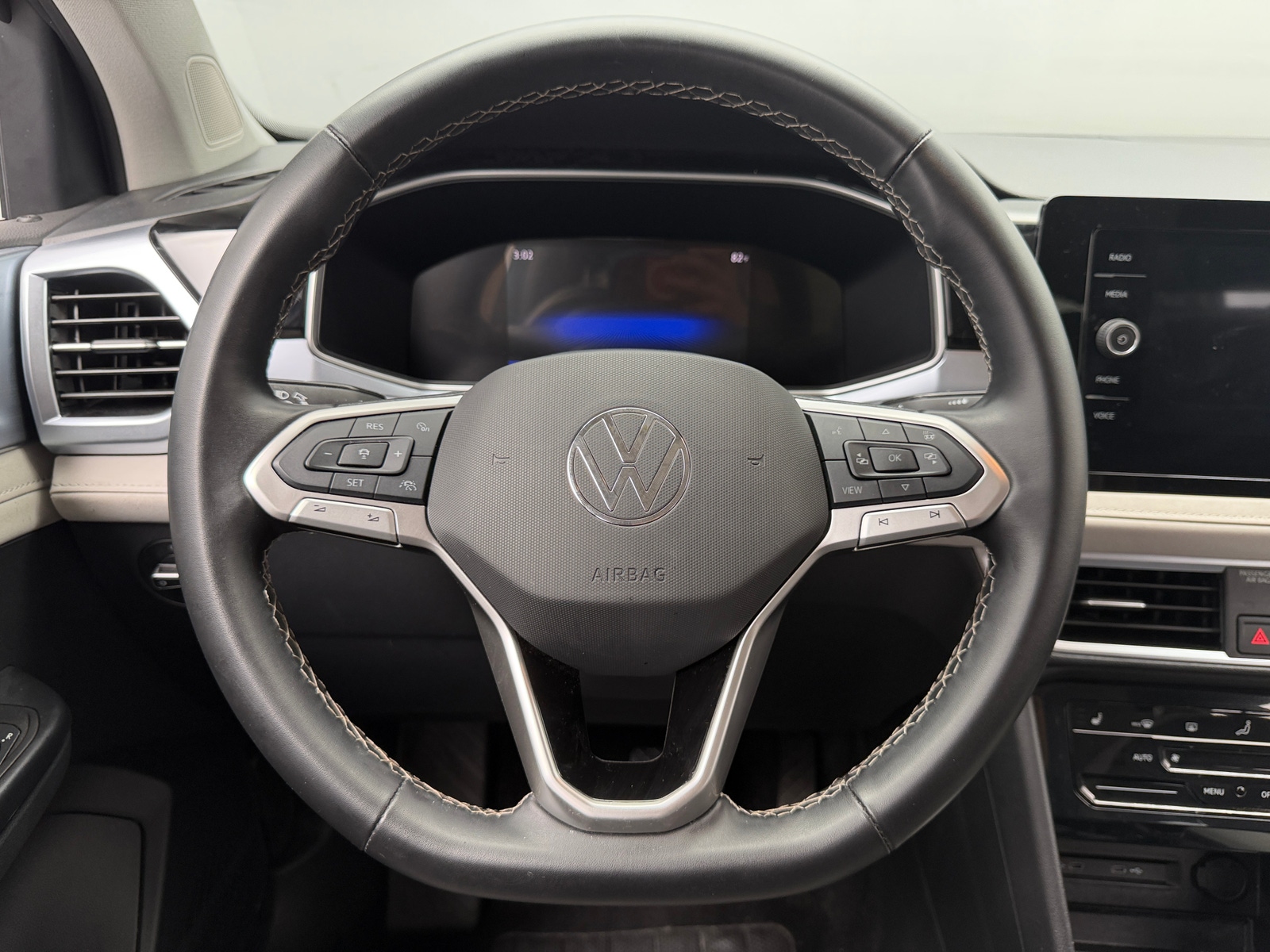 Thumbnail: 2025 Volkswagen Taos - 5
