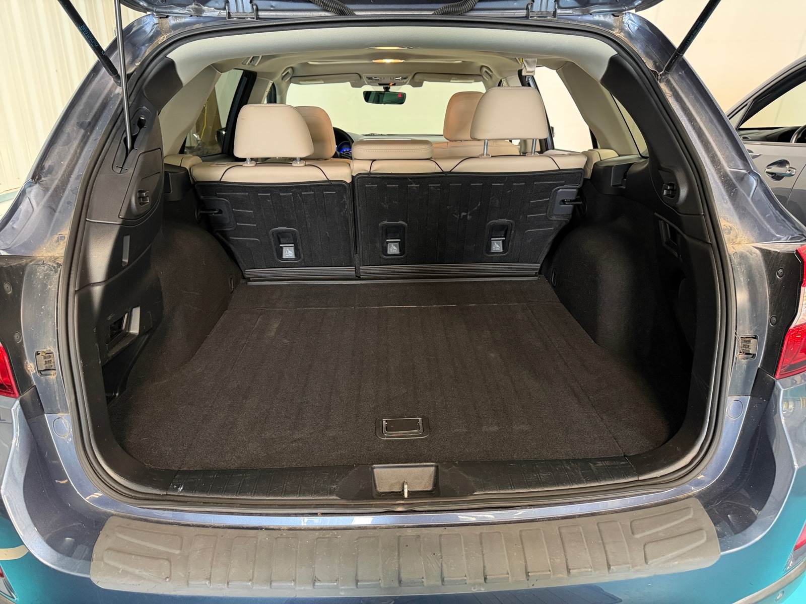 Thumbnail: 2017 Subaru Outback - 6