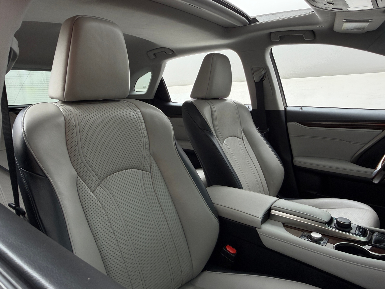 Thumbnail: 2016 Lexus RX - 2
