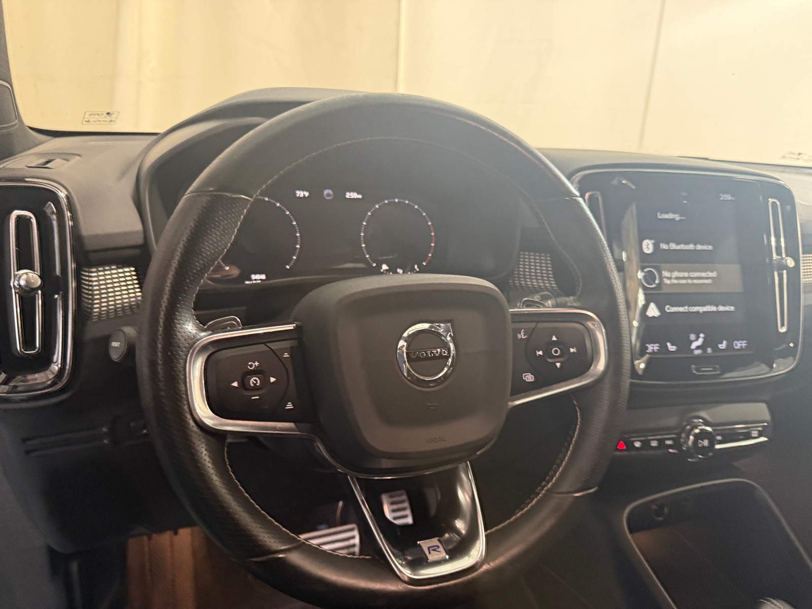 Thumbnail: 2019 Volvo XC40 - 4