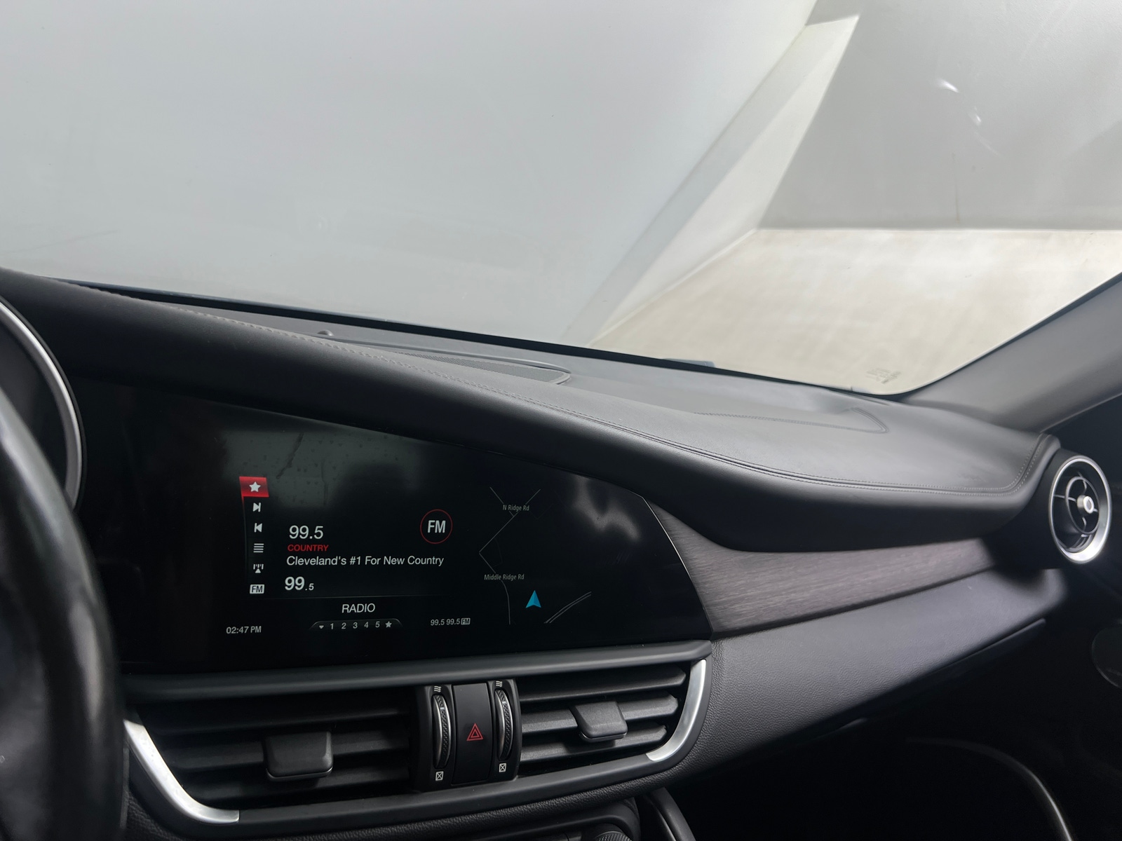 Thumbnail: 2019 Alfa Romeo Giulia - 3