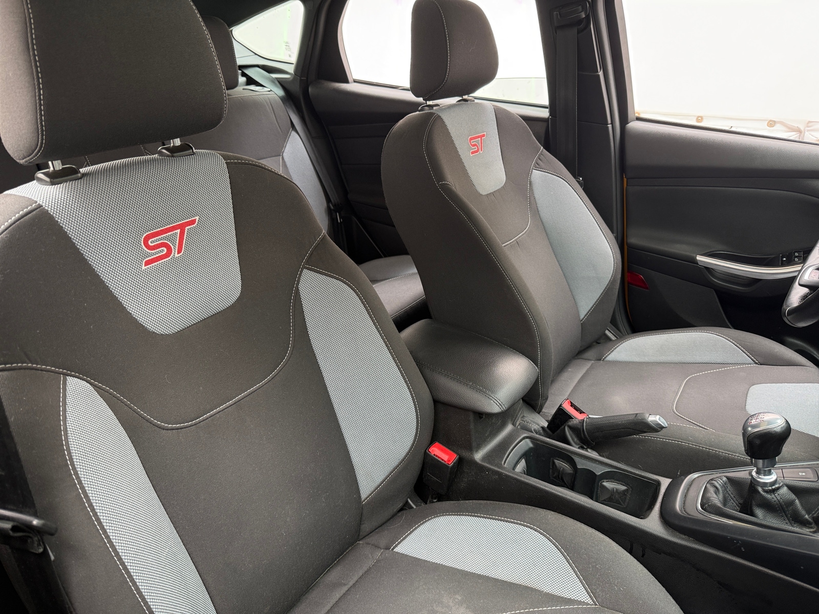 Thumbnail: 2016 Ford Focus - 2