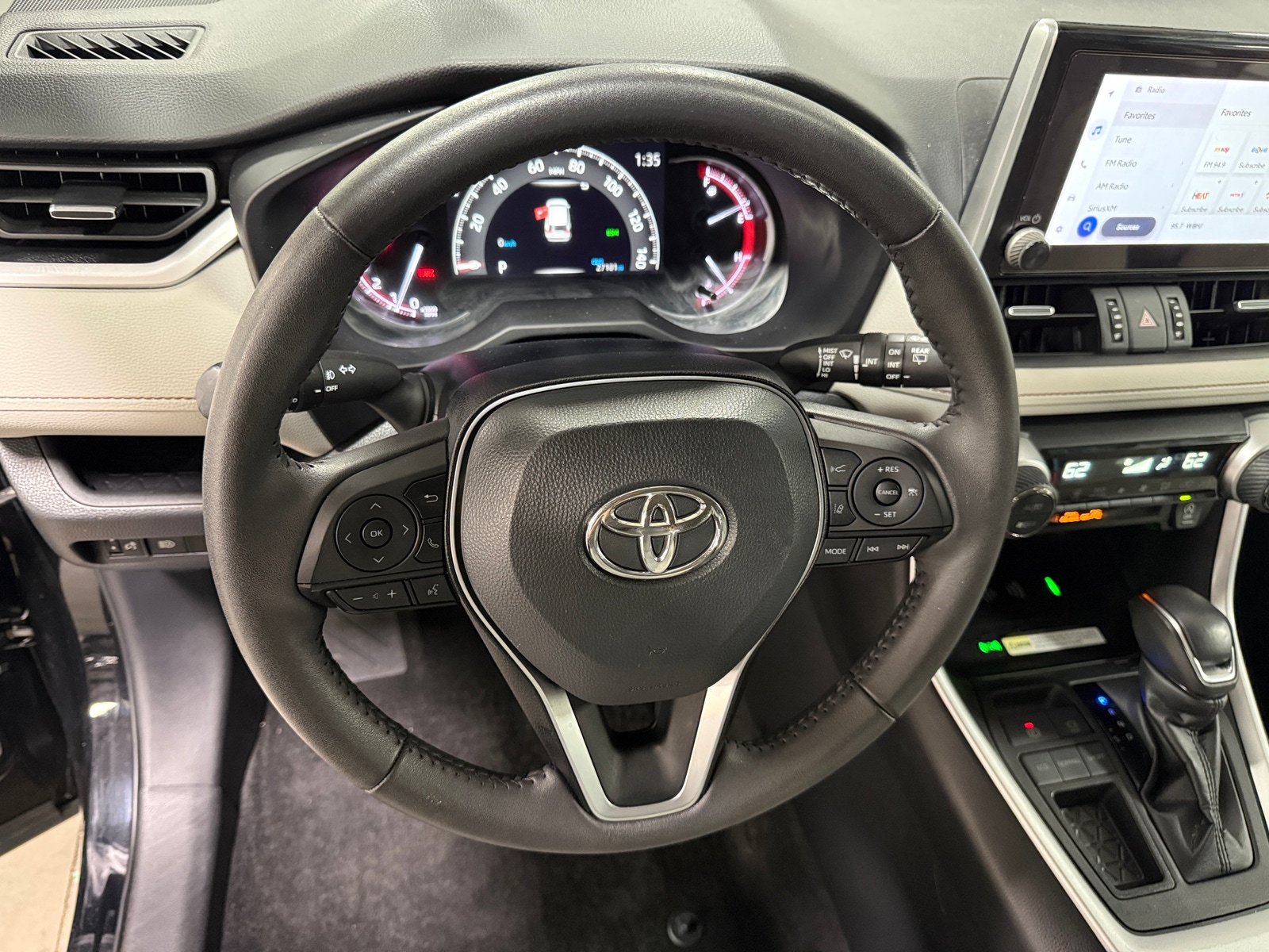 Thumbnail: 2024 Toyota RAV4 - 4