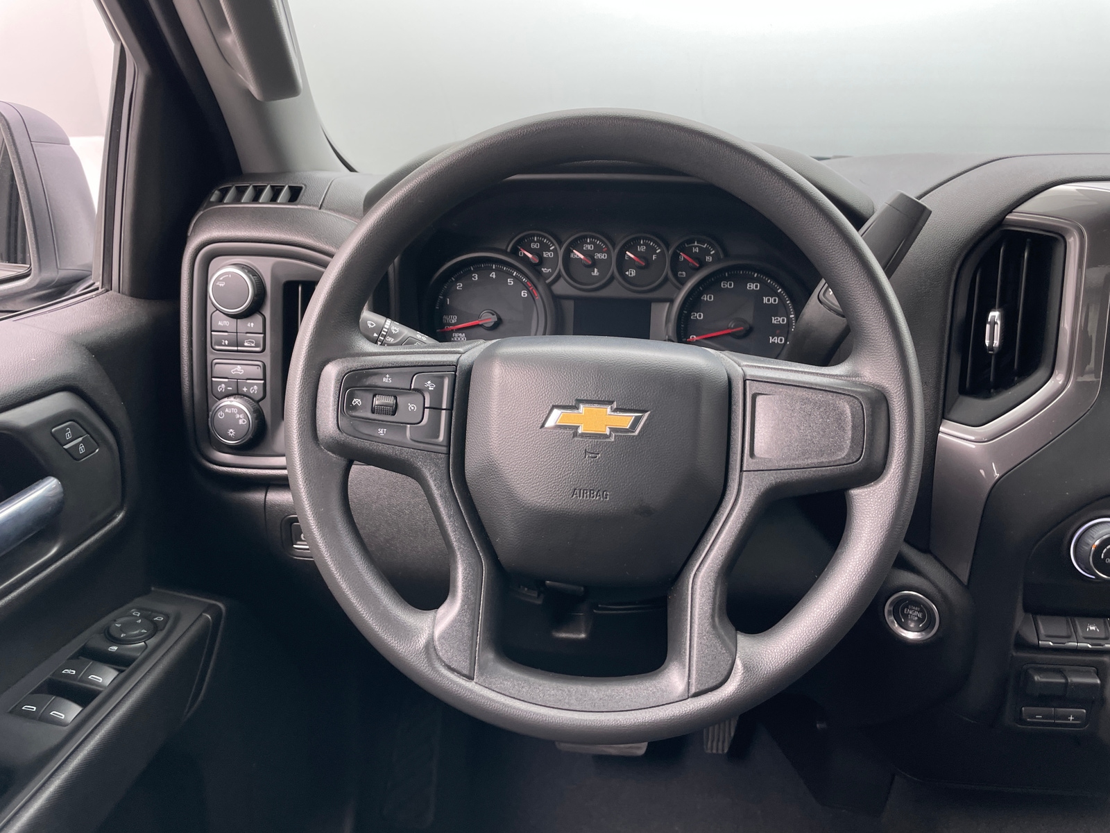 Thumbnail: 2023 Chevrolet Silverado 1500 - 5