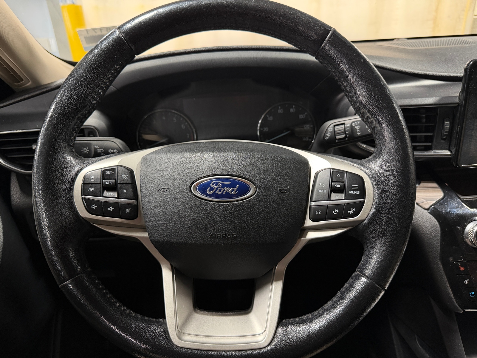 Thumbnail: 2021 Ford Explorer - 4