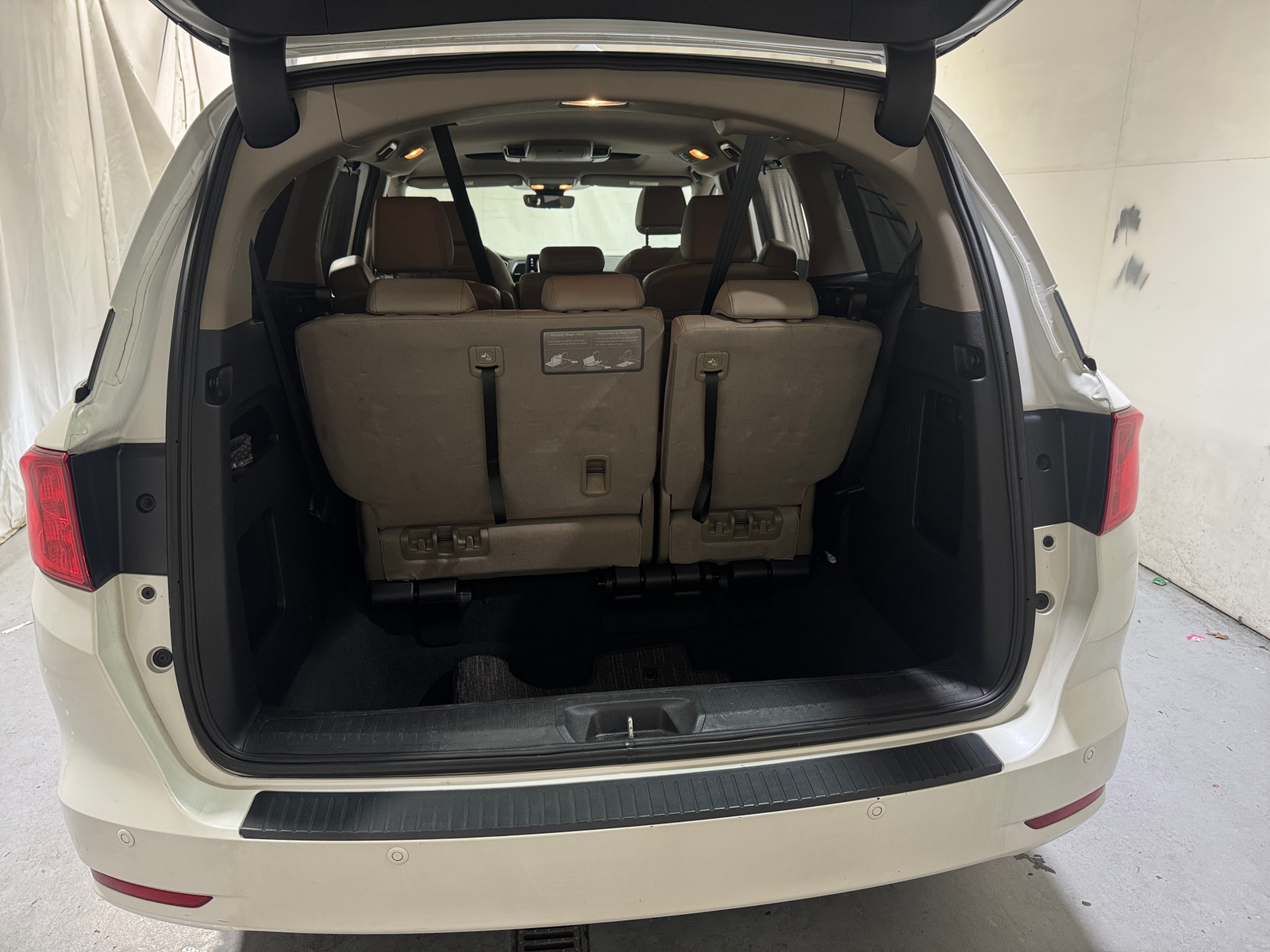 Thumbnail: 2021 Honda Odyssey - 6