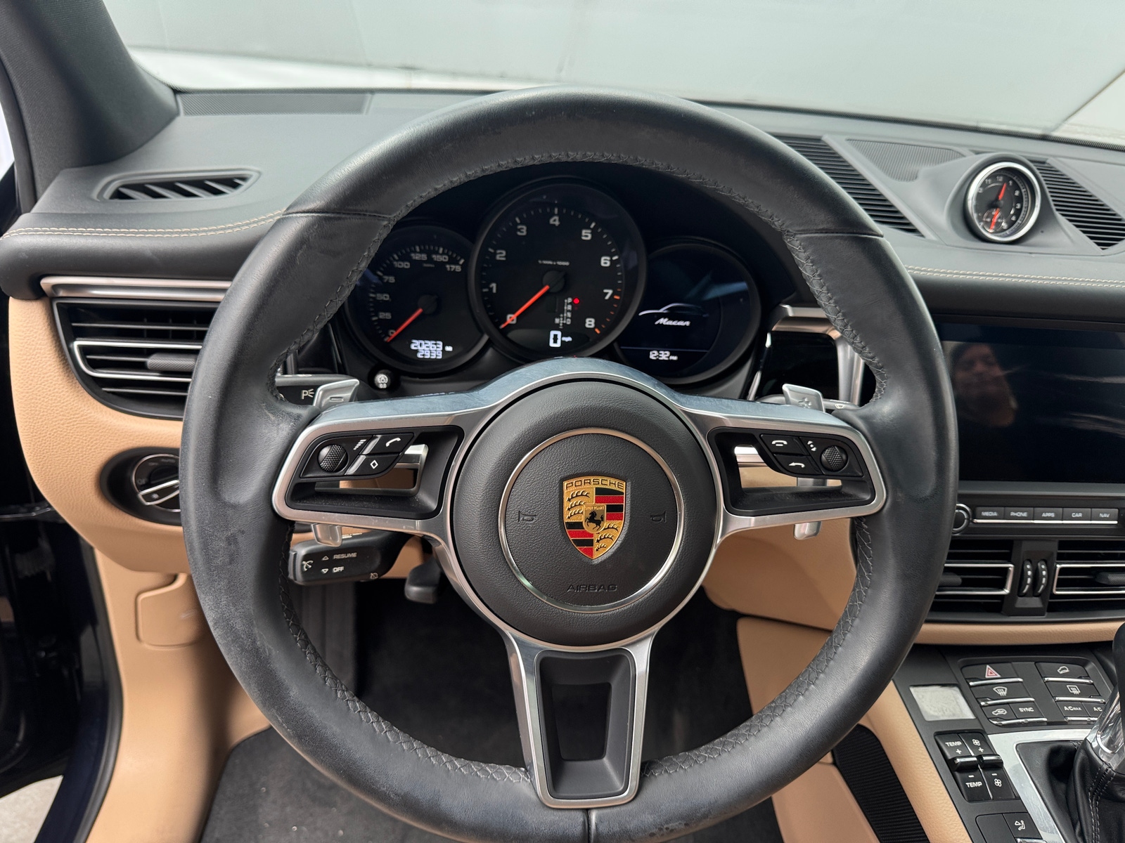 Thumbnail: 2021 Porsche Macan - 4