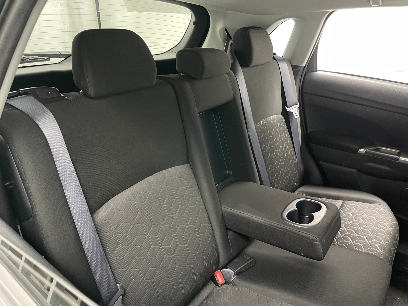 Thumbnail: 2020 Mitsubishi Outlander Sport - 6