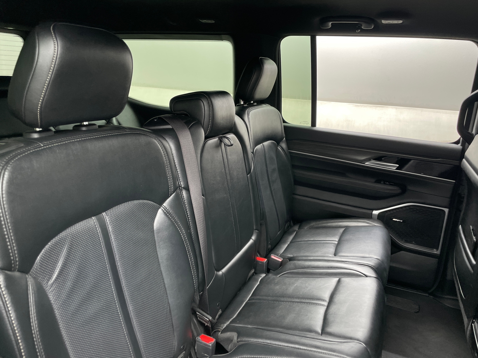Thumbnail: 2024 Jeep Wagoneer - 5