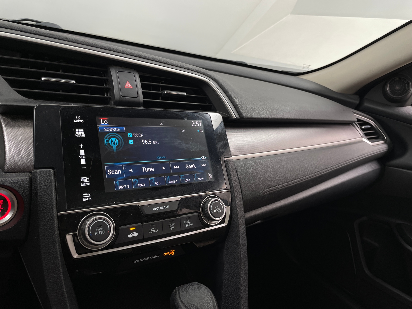 Thumbnail: 2017 Honda Civic - 4