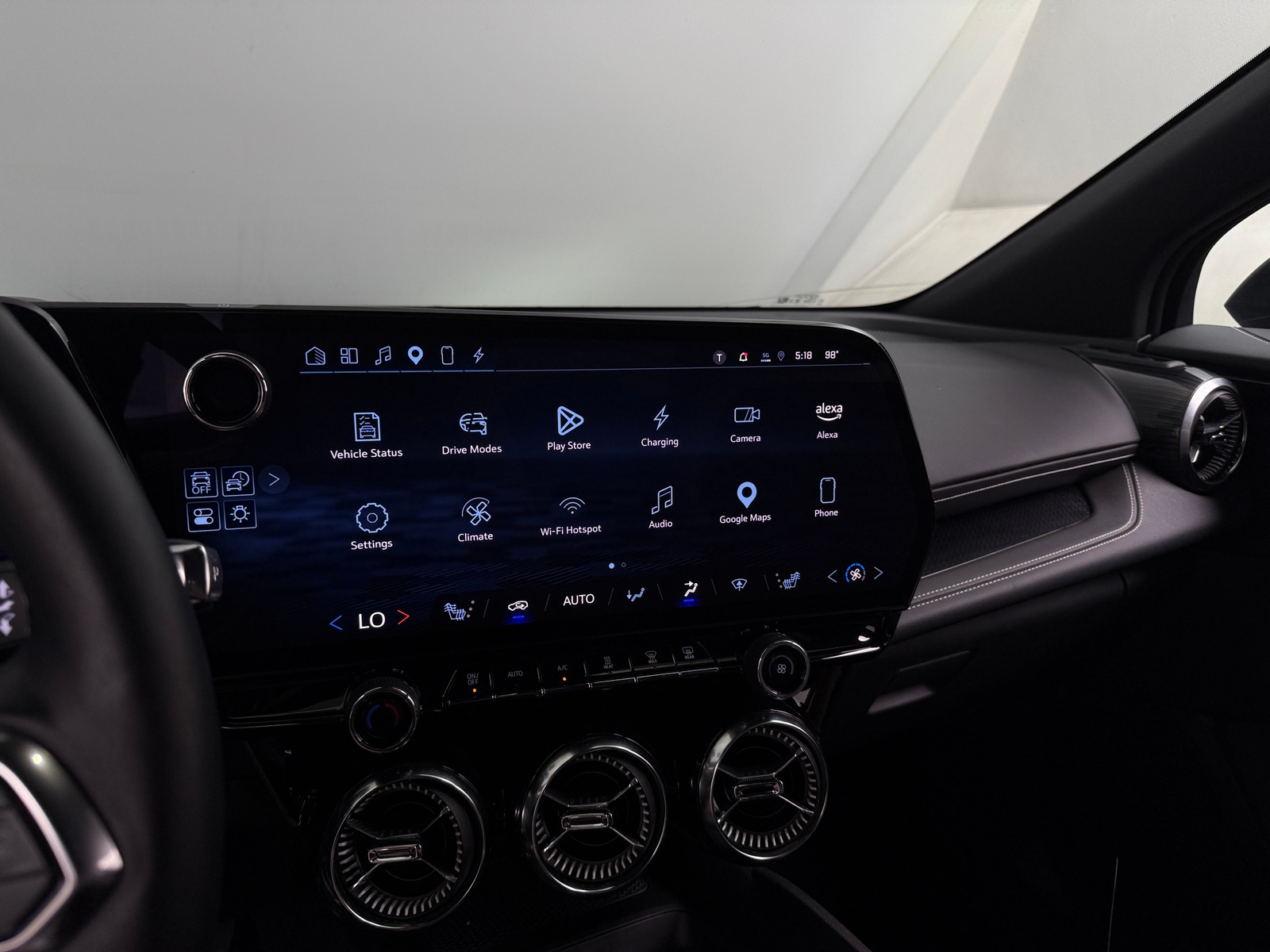 Thumbnail: 2024 Chevrolet Blazer EV - 3