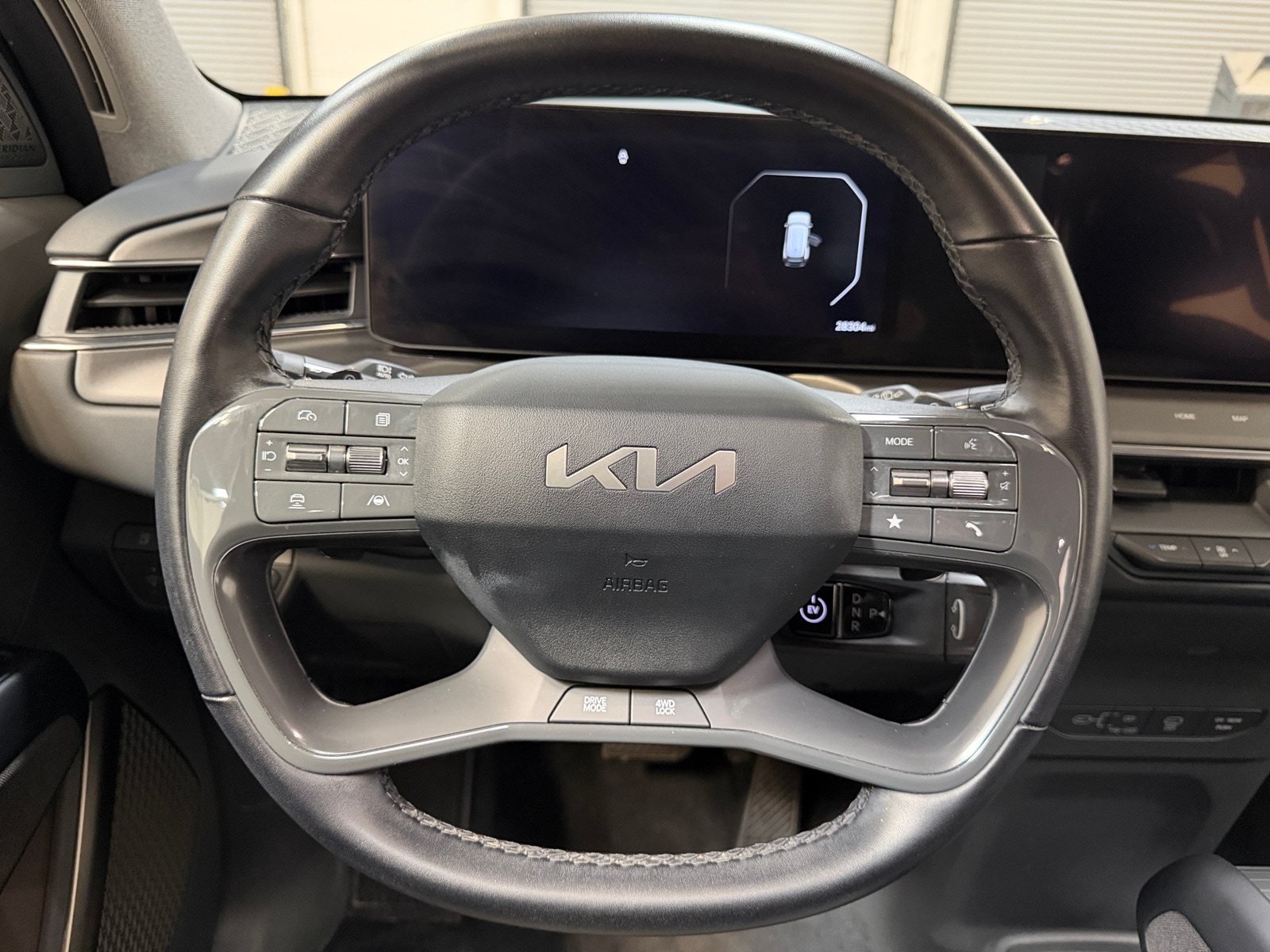 Thumbnail: 2024 Kia EV9 - 4