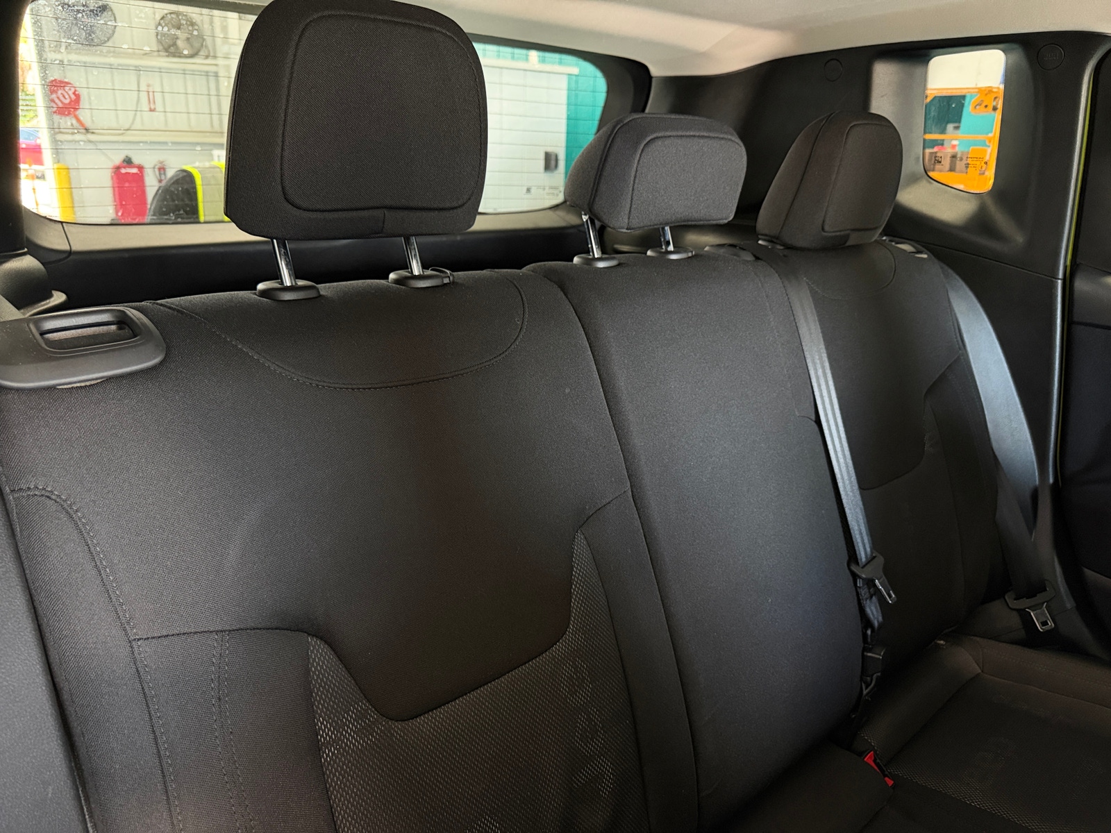Thumbnail: 2017 Jeep Renegade - 6
