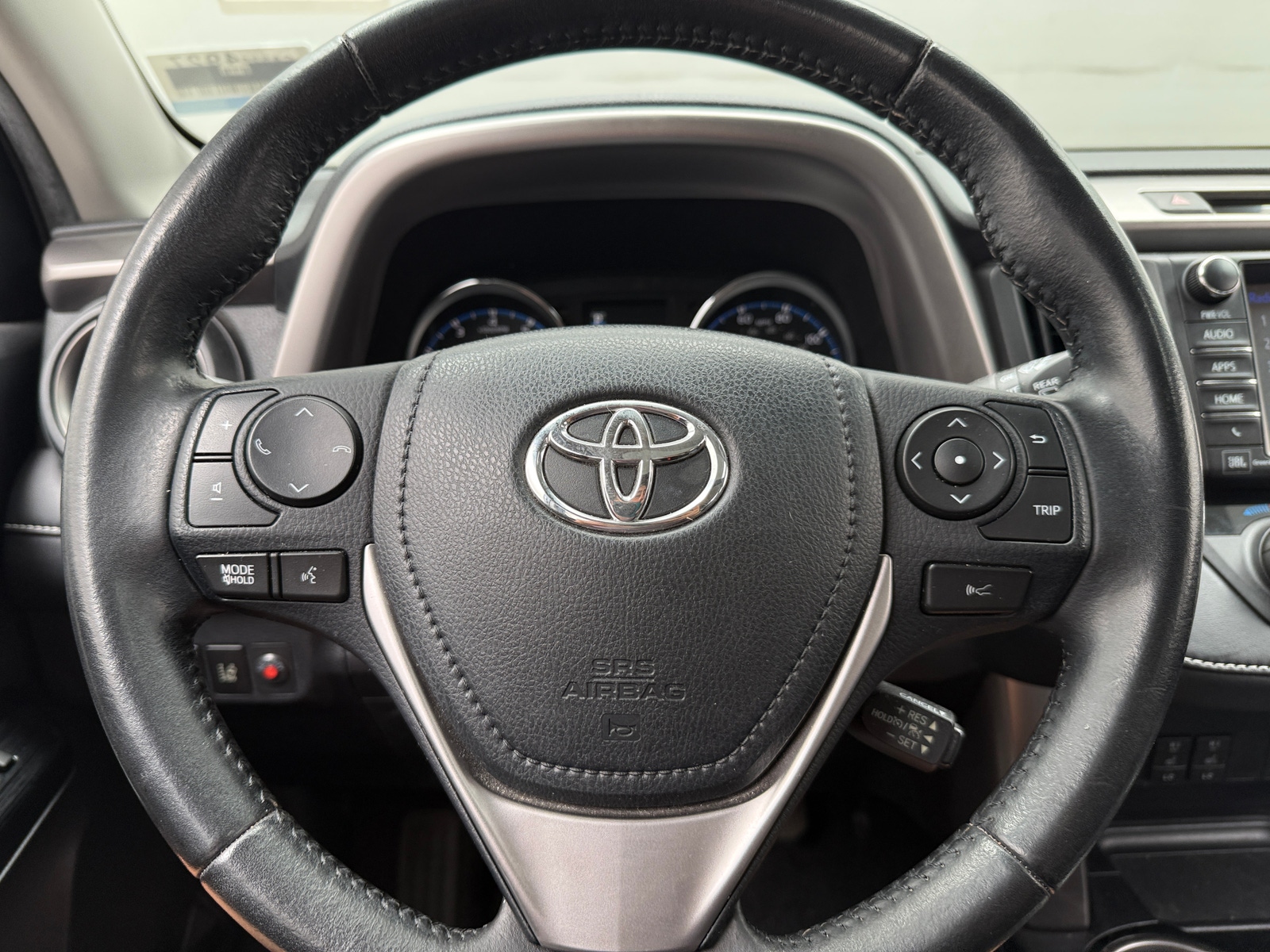 Thumbnail: 2017 Toyota RAV4 - 4