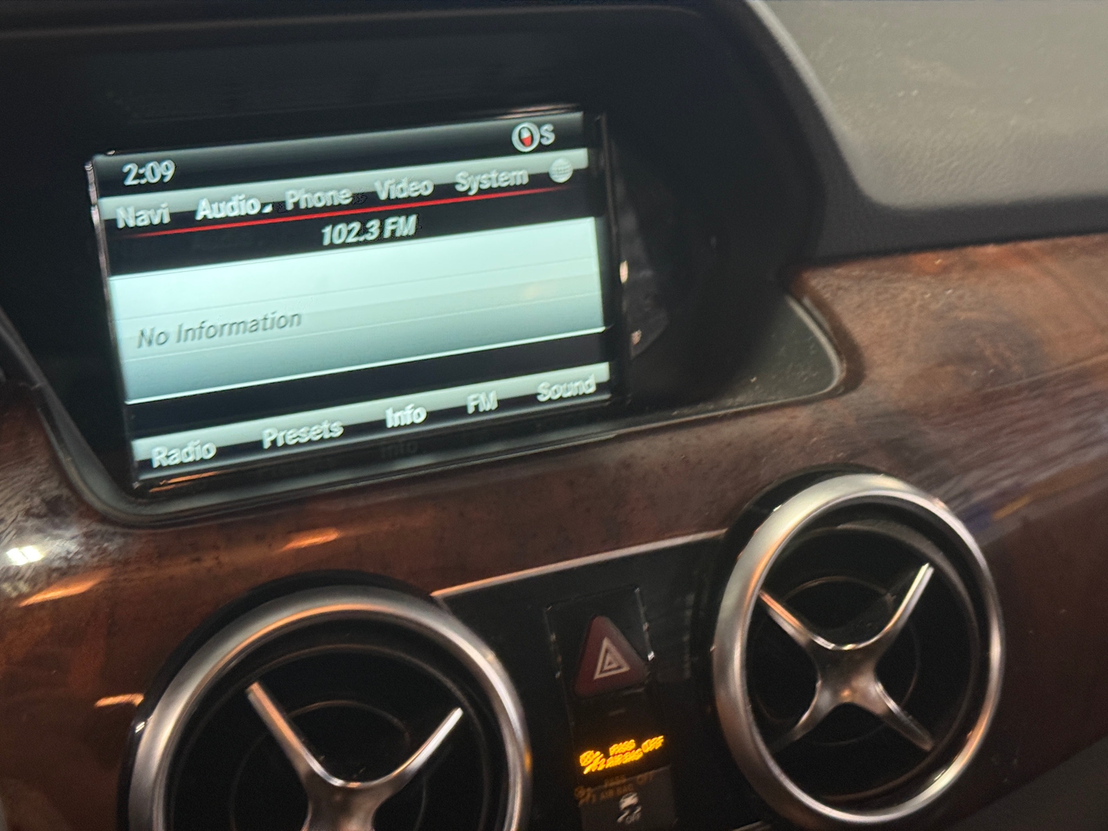 Thumbnail: 2014 Mercedes-Benz GLK - 3