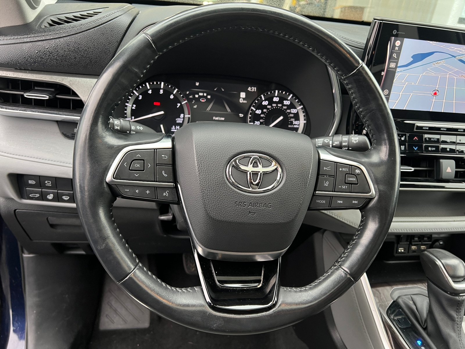 Thumbnail: 2021 Toyota Highlander - 4
