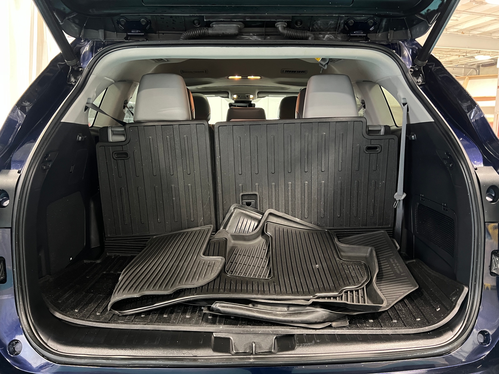 Thumbnail: 2021 Toyota Highlander - 6