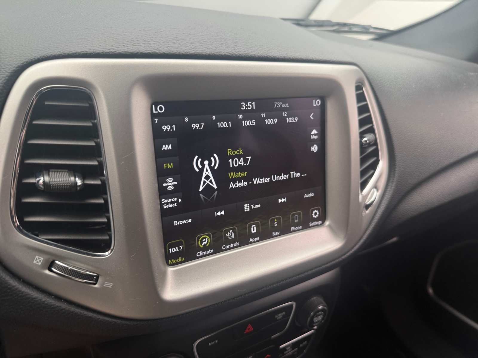 Thumbnail: 2021 Jeep Compass - 3