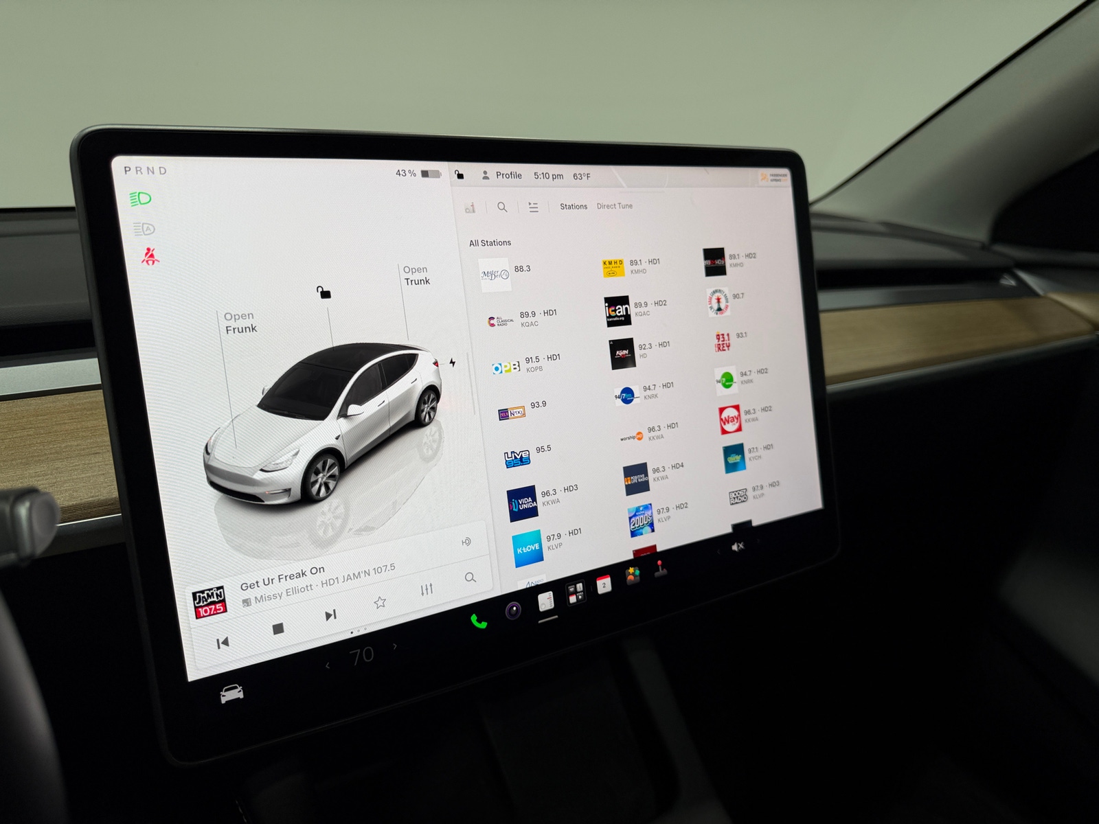 Thumbnail: 2023 Tesla Model Y - 3