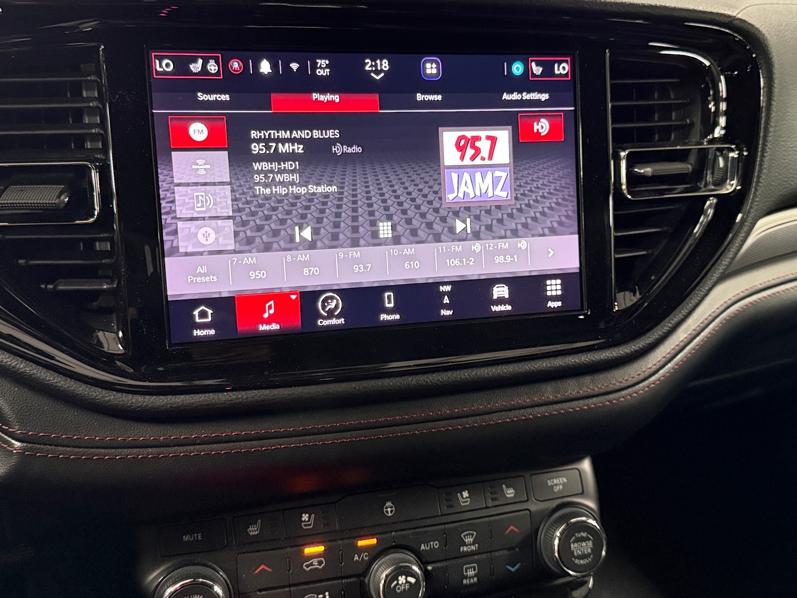 Thumbnail: 2023 Dodge Durango - 3