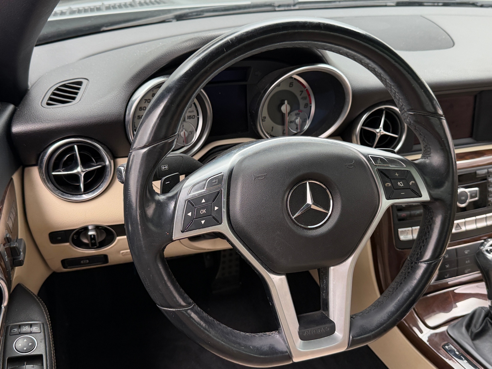 Thumbnail: 2014 Mercedes-Benz SLK - 4