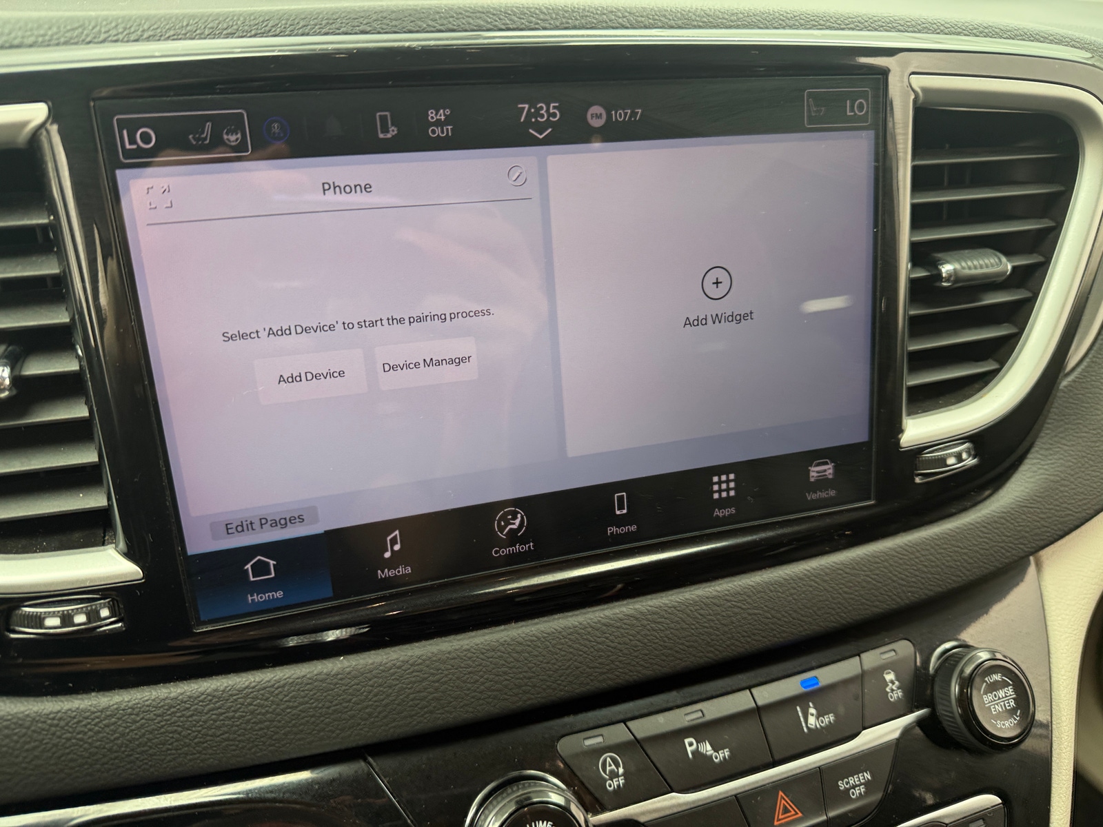 Thumbnail: 2024 Chrysler Pacifica - 3