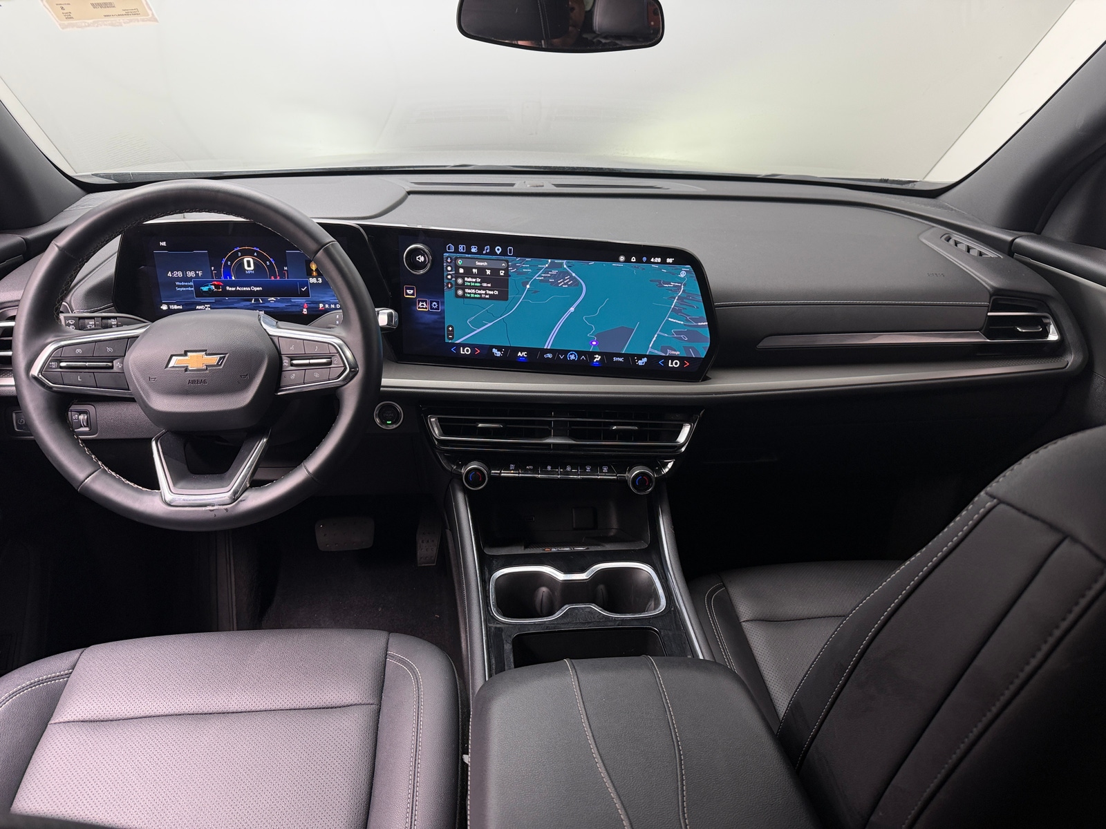 Thumbnail: 2025 Chevrolet Traverse - 2