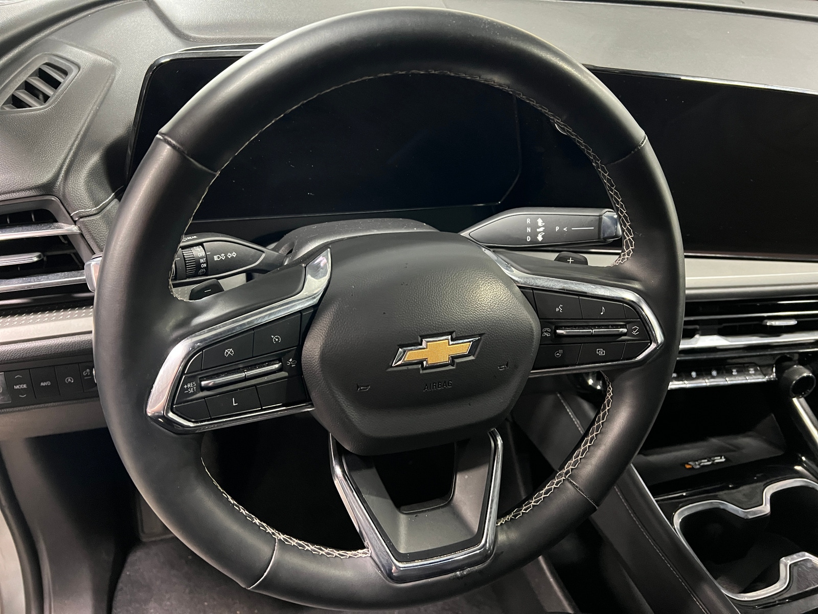 Thumbnail: 2025 Chevrolet Traverse - 4