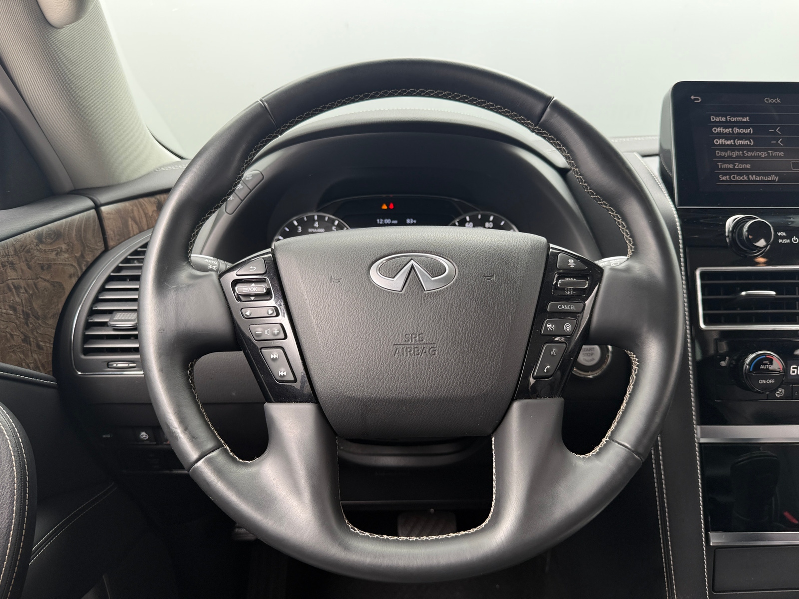 Thumbnail: 2023 INFINITI QX80 - 4