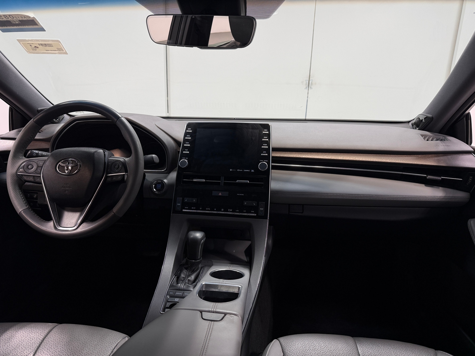 Thumbnail: 2019 Toyota Avalon - 2