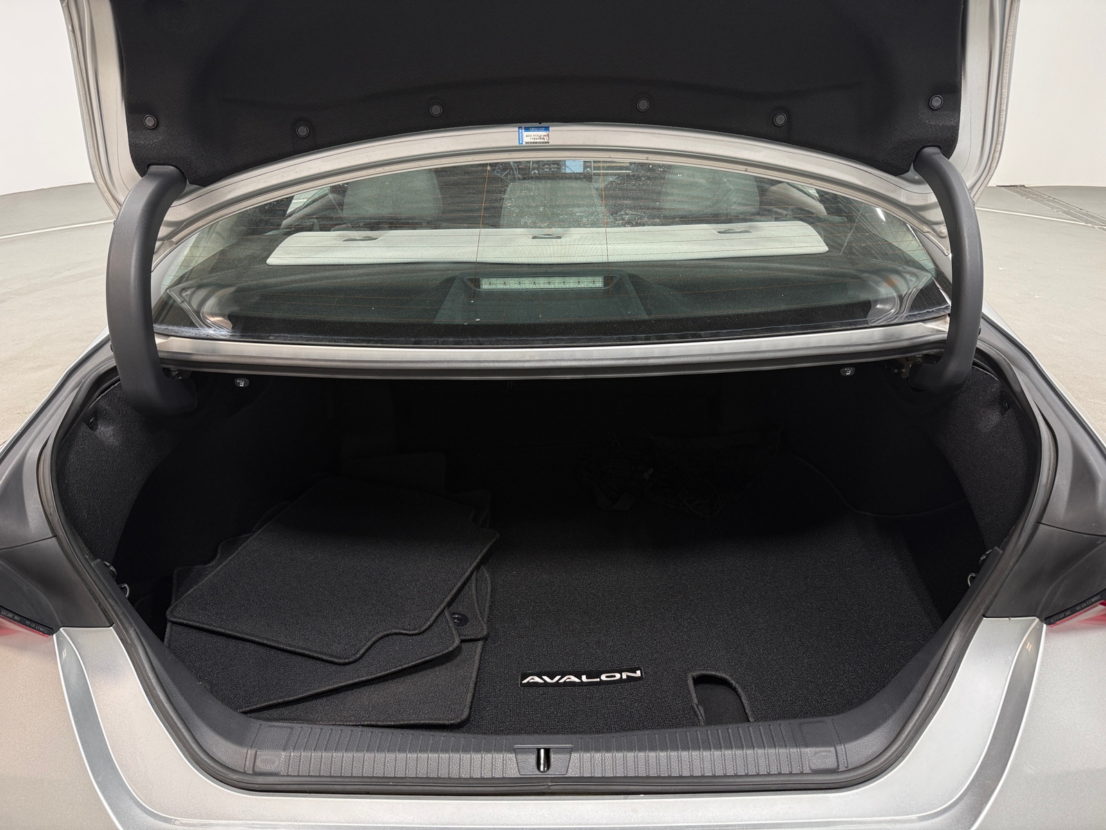 Thumbnail: 2019 Toyota Avalon - 6