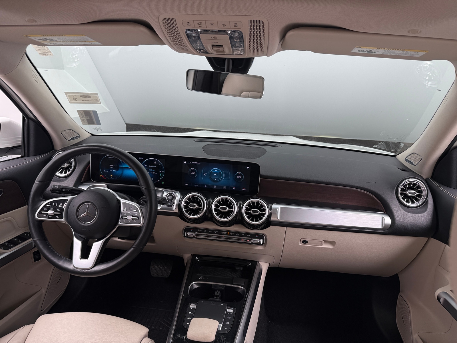 Thumbnail: 2021 Mercedes-Benz GLB - 2